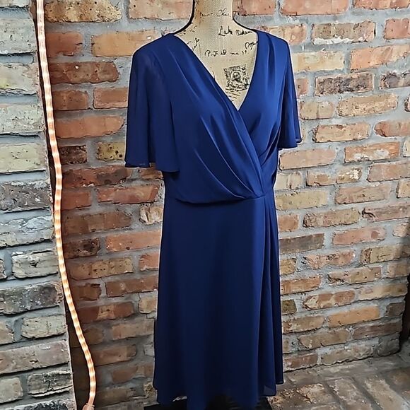 Lauren Ralph Lauren Blue flutter sleeve dress size 10 - Picture 4 of 13